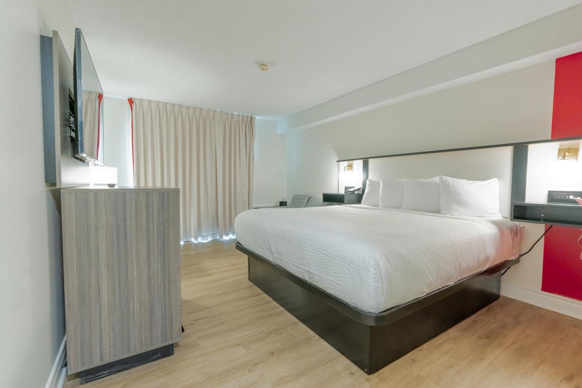 Ramada By Wyndham Kingstonモーテル エクステリア 写真